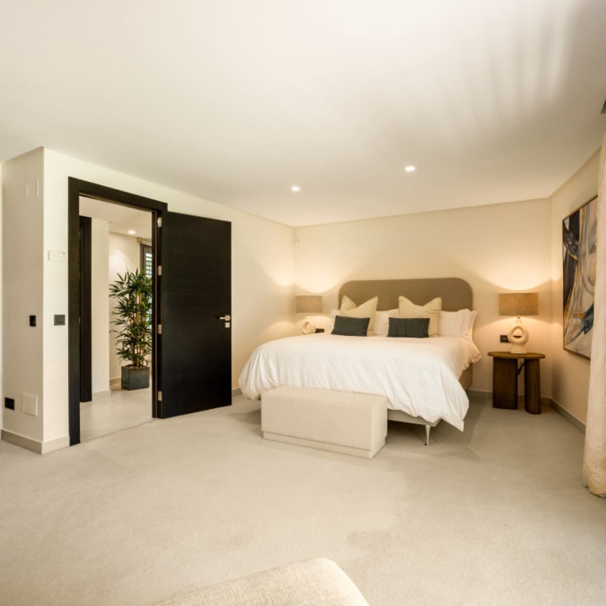 5 makuuhuone Huvila myytävänä paikassa Nueva Andalucia mukana uima-altaan 
autotalli - 6 995 000 € (Ref: 9426044)