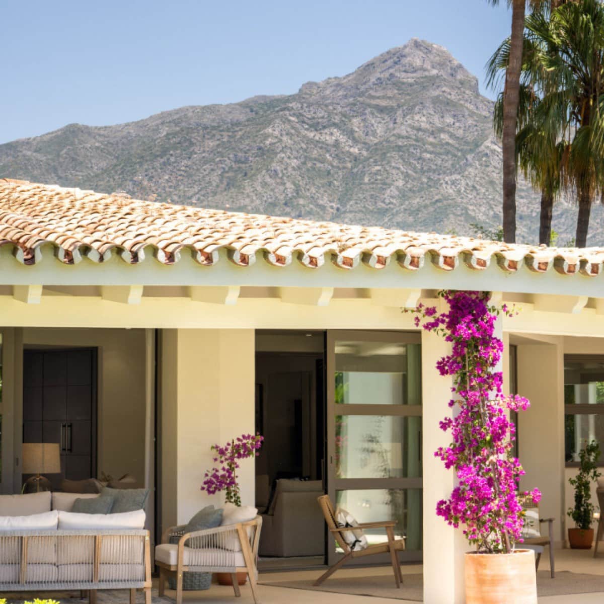 5 makuuhuone Huvila myytävänä paikassa Nueva Andalucia mukana uima-altaan 
autotalli - 6 995 000 € (Ref: 9426044)