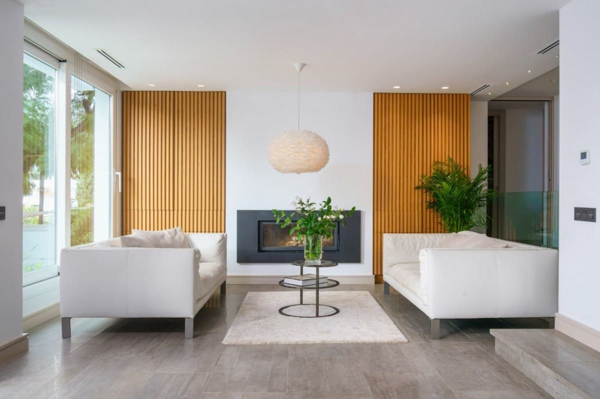 6 makuuhuone Huvila myytävänä paikassa Nueva Andalucia mukana uima-altaan 
autotalli - 2 495 000 € (Ref: 9426052)