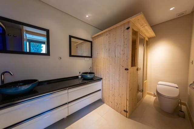 5 soverom Villa til salgs i Benahavís med svømmebasseng garasje - € 2 495 000 (Ref: 9426069)