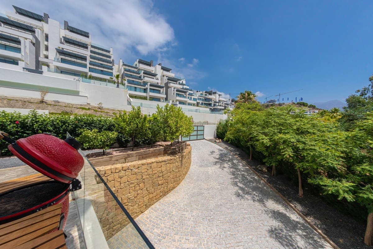 5 soverom Villa til salgs i Benahavis med svømmebasseng garasje - € 2 495 000 (Ref: 9426069)