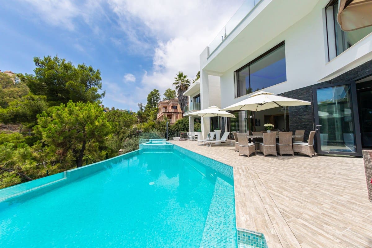 5 soverom Villa til salgs i Benahavis med svømmebasseng garasje - € 2 495 000 (Ref: 9426069)