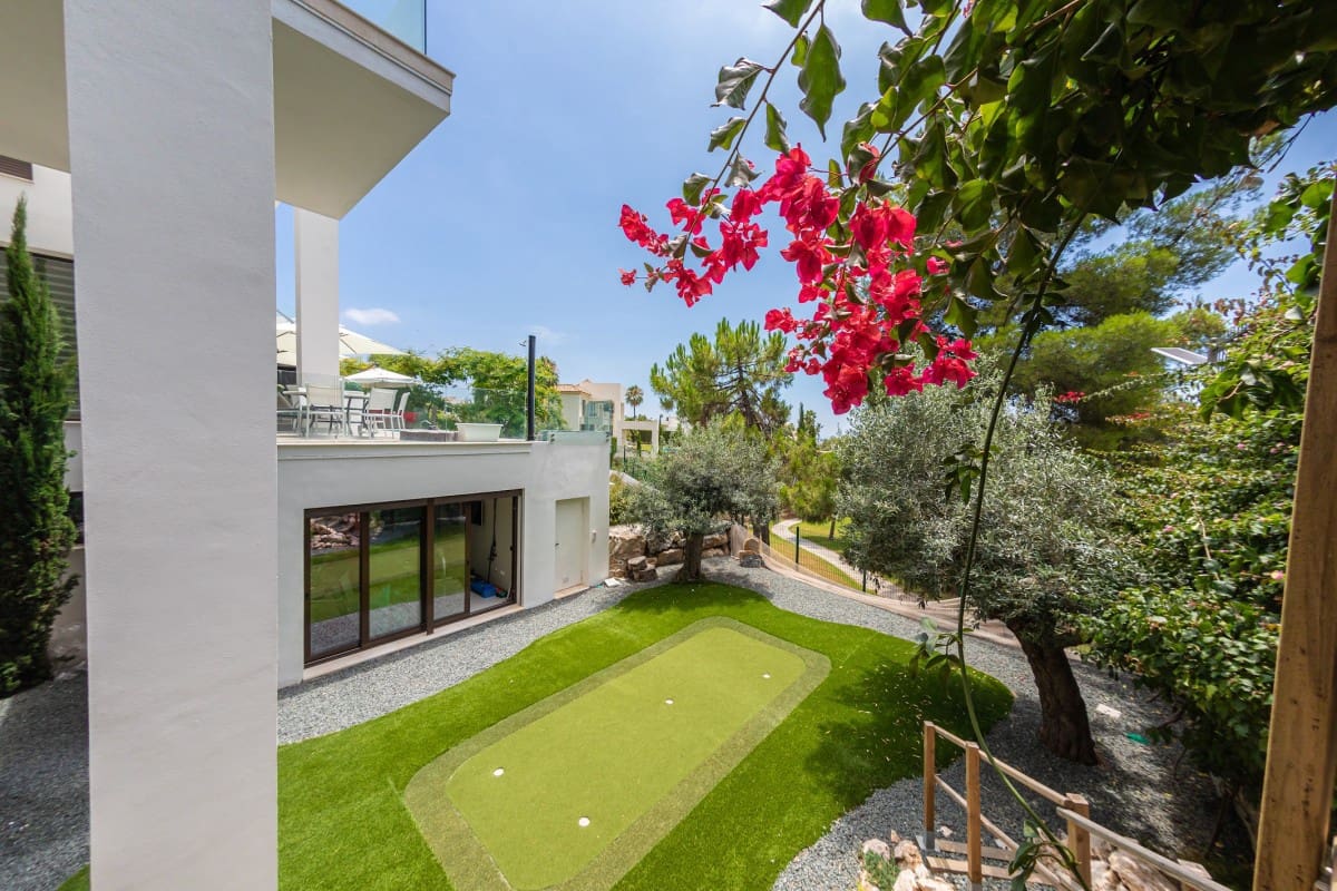 5 soverom Villa til salgs i Benahavis med svømmebasseng garasje - € 2 495 000 (Ref: 9426069)