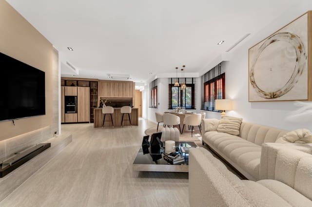 3 bedroom Apartment for sale in Guadalmansa, Estepona with pool garage - € 1,525,000 (Ref: 9432972)