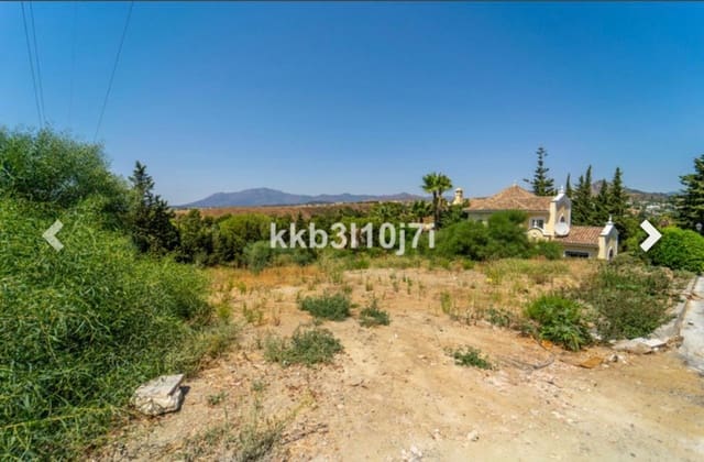 Undeveloped Land for sale in El Paraiso, Estepona - € 895,000 (Ref: 9436928)
