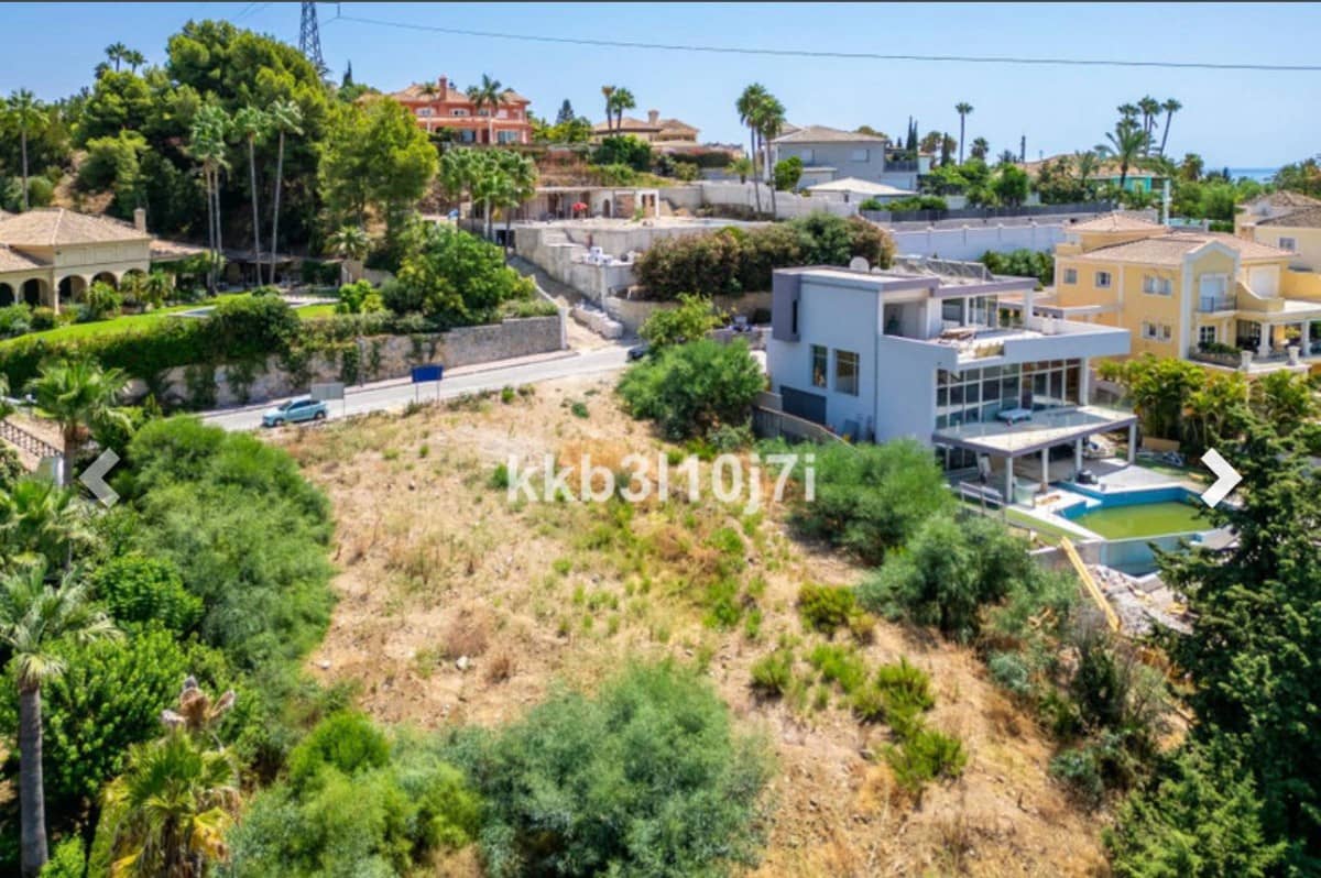 Teren niezagospodarowany na sprzedaż w El Paraiso - 895 000 € (Ref: 9436928)