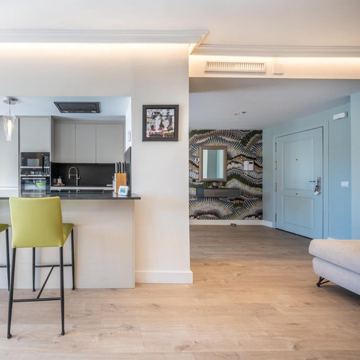 2 soveværelse Lejlighed til salg i Nueva Andalucia med swimmingpool garage - € 689.000 (Ref: 9455947)