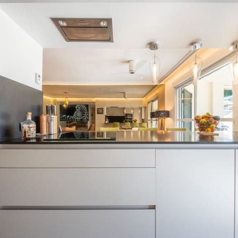 2 soveværelse Lejlighed til salg i Nueva Andalucia, Marbella med swimmingpool garage - € 689.000 (Ref: 9455947)