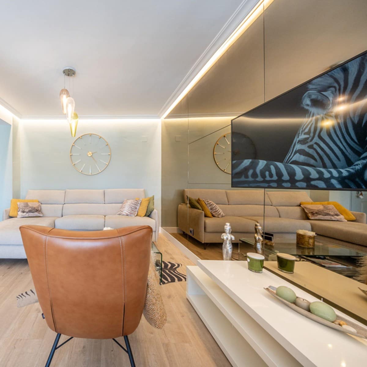 2 soveværelse Lejlighed til salg i Nueva Andalucia med swimmingpool garage - € 689.000 (Ref: 9455947)