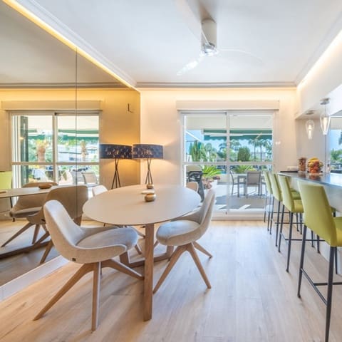 2 soveværelse Lejlighed til salg i Nueva Andalucia, Marbella med swimmingpool garage - € 689.000 (Ref: 9455947)