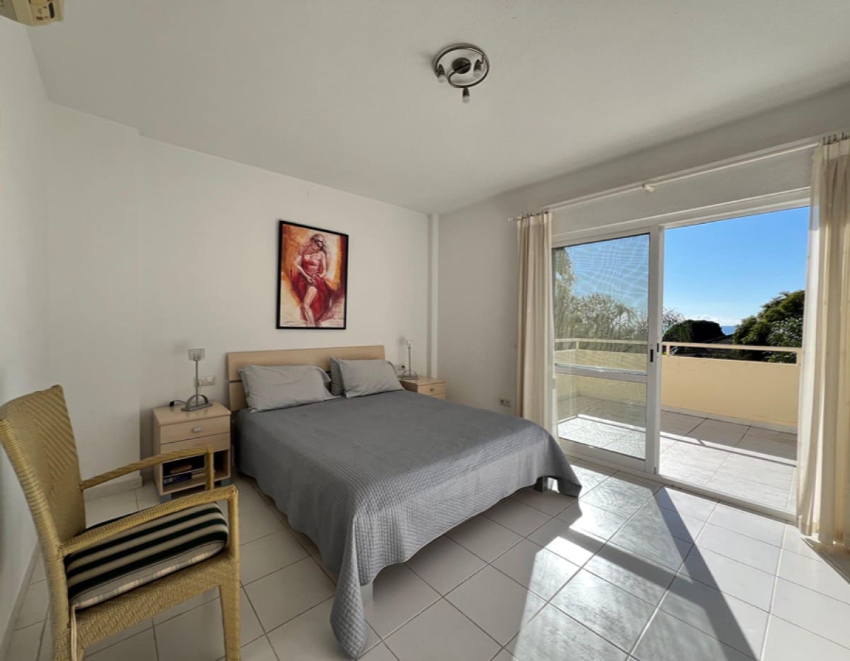 5 Zimmer Villa zu verkaufen in Marbesa mit Pool Garage - 1.875.000 € (Ref: 9465319)