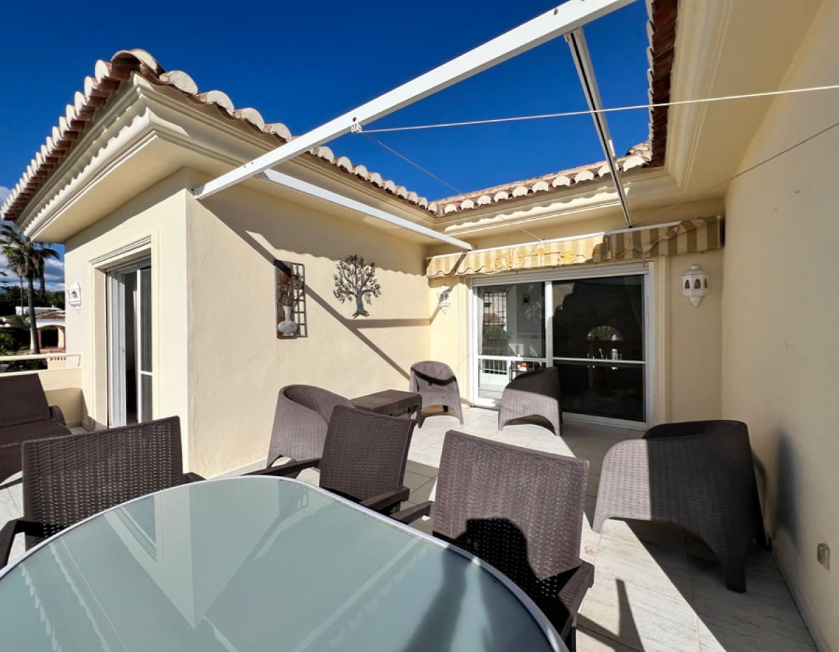 5 Zimmer Villa zu verkaufen in Marbesa mit Pool Garage - 1.875.000 € (Ref: 9465319)