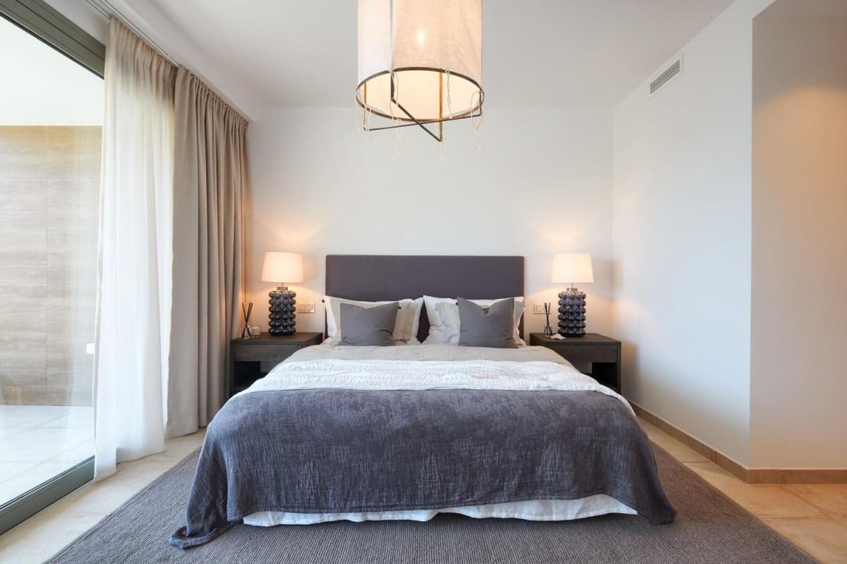 6 sovrum Villa till salu i Estepona med pool garage - 1 875 000 € (Ref: 9472761)