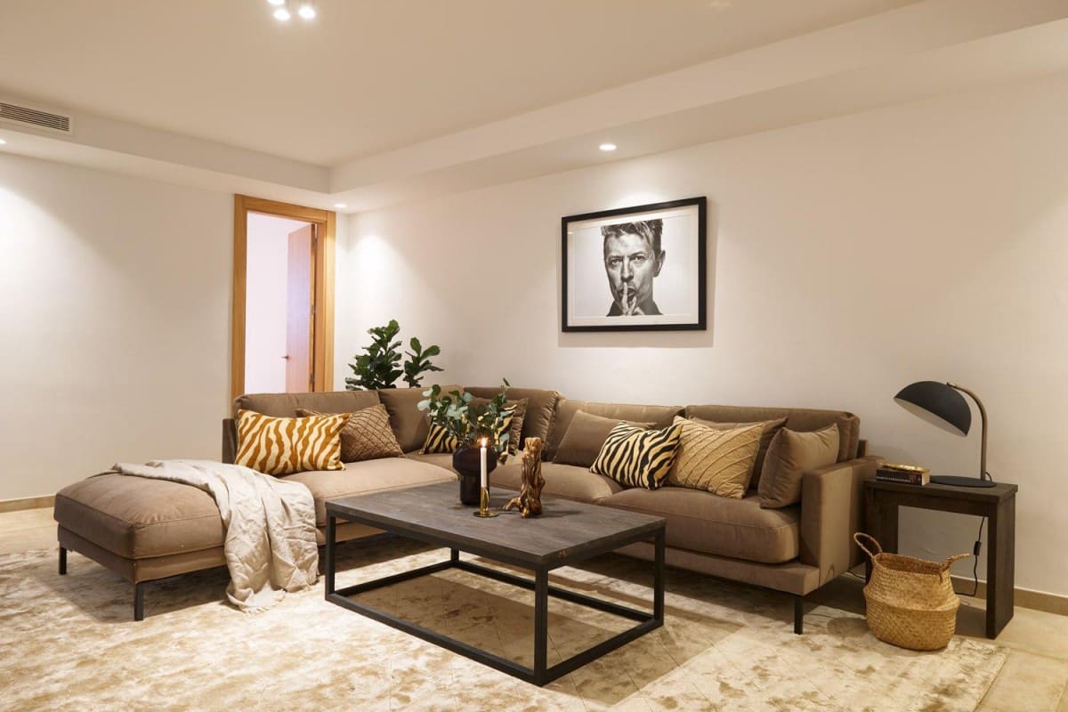 6 sovrum Villa till salu i Estepona med pool garage - 1 875 000 € (Ref: 9472761)