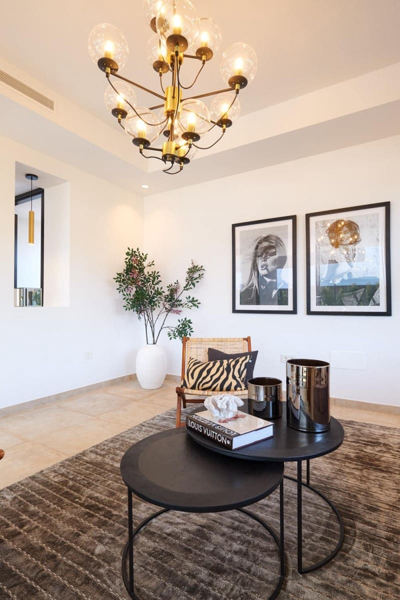 6 sovrum Villa till salu i Estepona med pool garage - 1 875 000 € (Ref: 9472761)