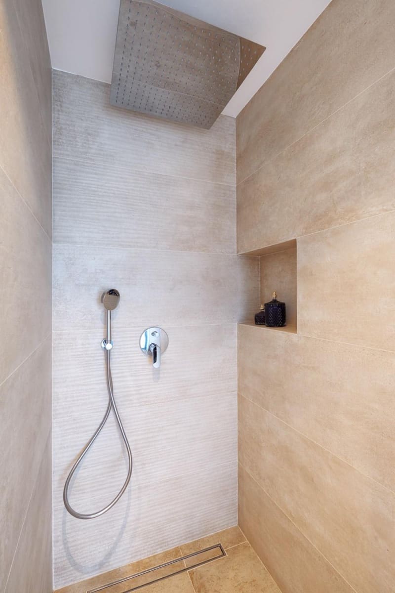 6 sovrum Villa till salu i Estepona med pool garage - 1 875 000 € (Ref: 9472761)