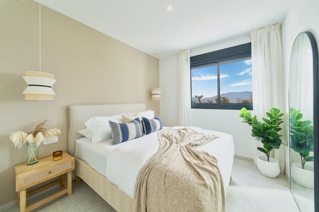 3 makuuhuone Huoneisto myytävänä paikassa Málaga kaupunki mukana uima-altaan 
autotalli - 399 000 € (Ref: 9483431)