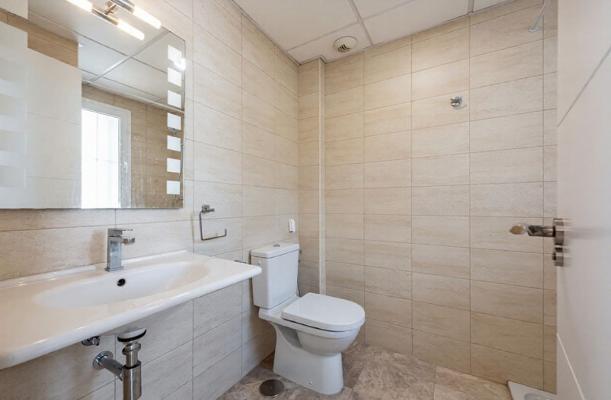 3 bedroom Townhouse for sale in Nueva Andalucia with pool garage - € 589,000 (Ref: 9483432)