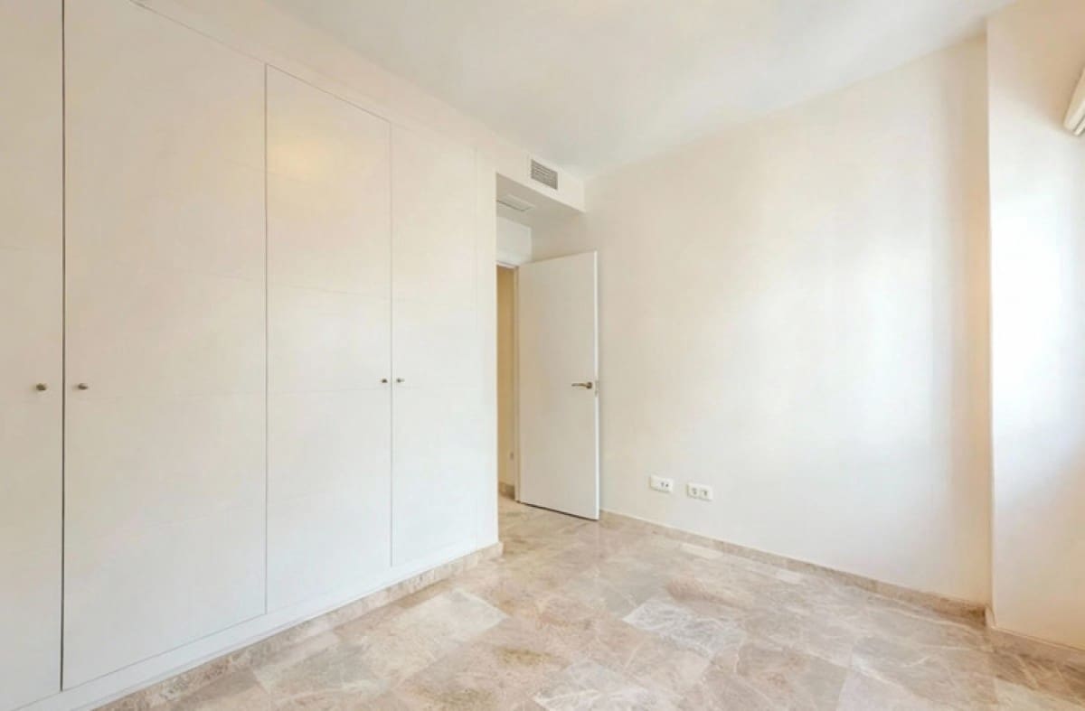 3 bedroom Townhouse for sale in Nueva Andalucia with pool garage - € 589,000 (Ref: 9483432)