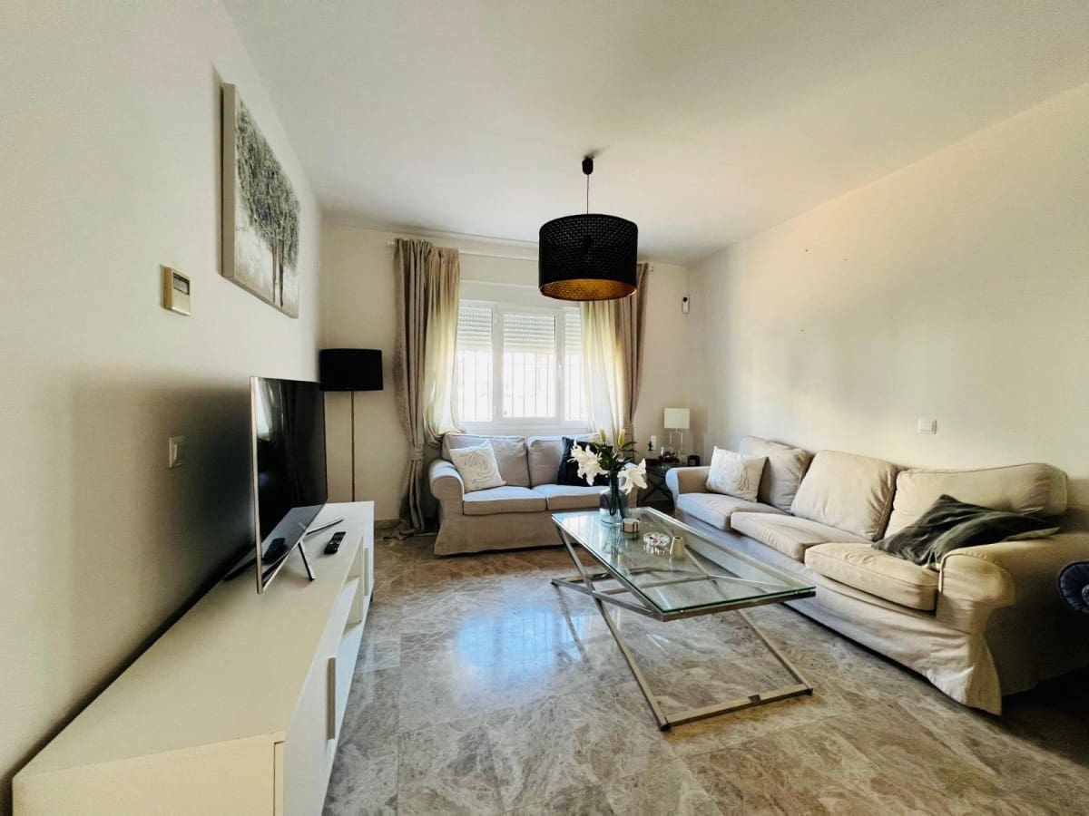 3 bedroom Townhouse for sale in Nueva Andalucia with pool garage - € 585,000 (Ref: 9494318)