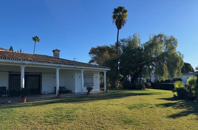 3 soverom Villa til salgs i El Paraiso, Estepona med svømmebasseng - € 1 375 000 (Ref: 9501928)