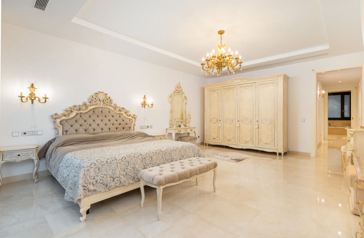 7 soveværelse Villa til salg i Estepona med swimmingpool garage - € 5.190.000 (Ref: 9527425)