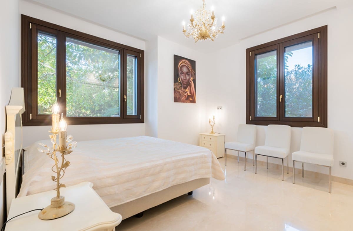 7 soveværelse Villa til salg i Estepona med swimmingpool garage - € 5.190.000 (Ref: 9527425)