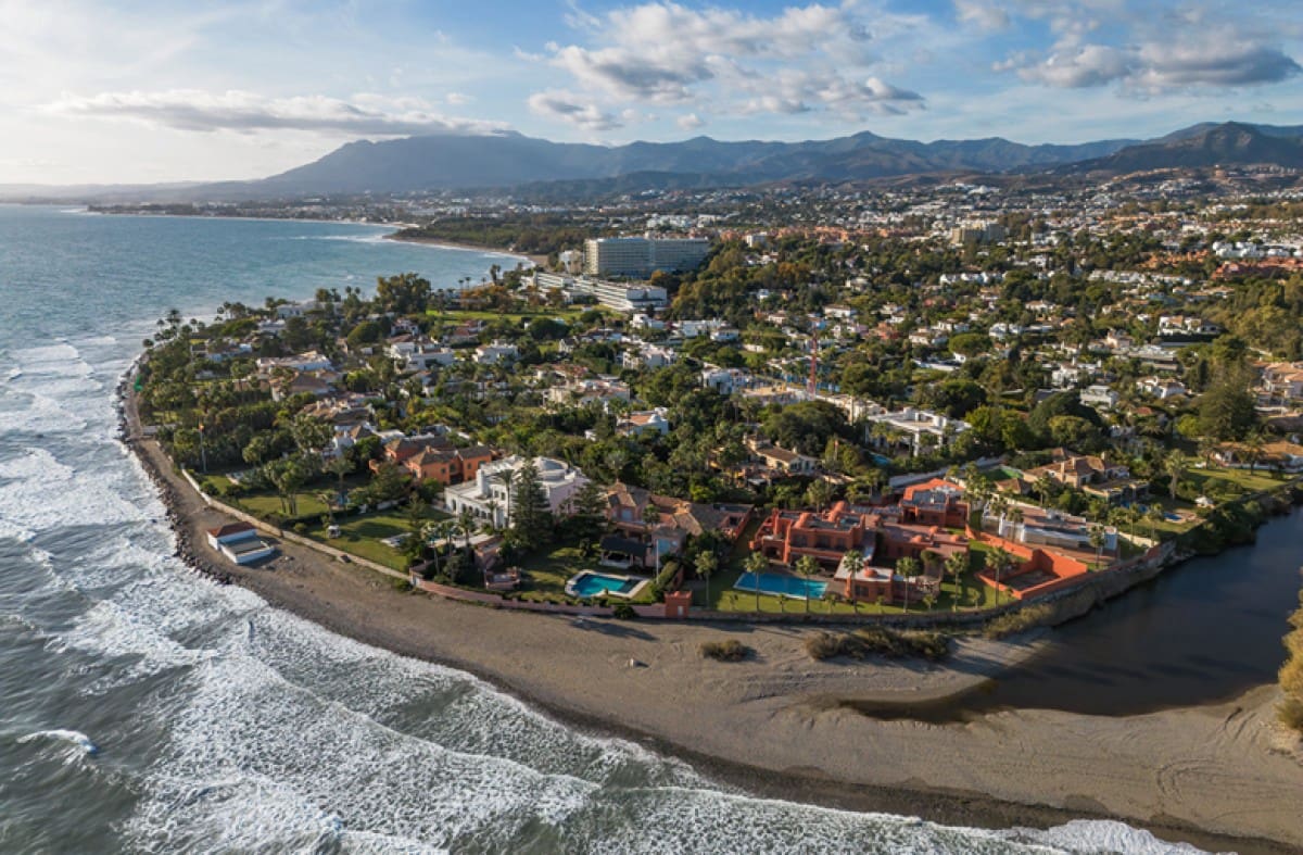 7 soveværelse Villa til salg i Estepona med swimmingpool garage - € 5.190.000 (Ref: 9527425)