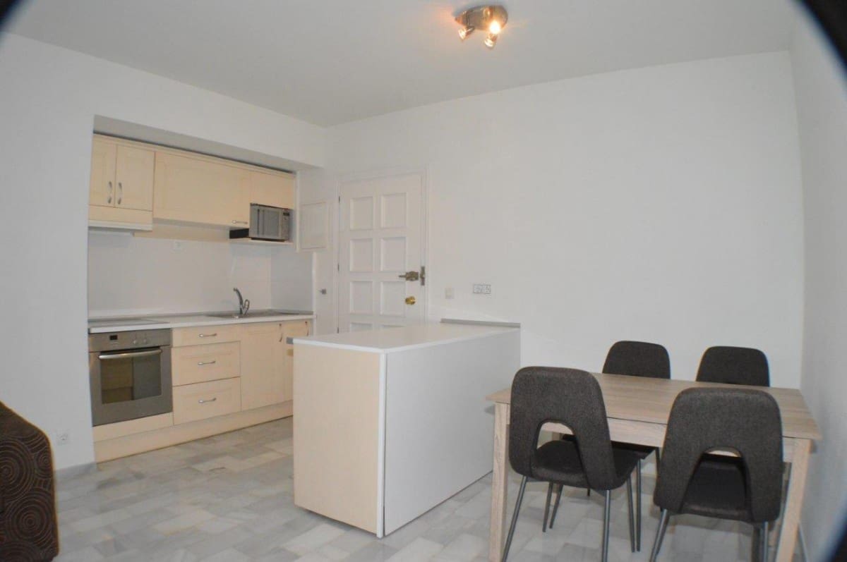 1 soverom Leilighet til salgs i Nueva Andalucia med svømmebasseng - € 339 995 (Ref: 9527426)