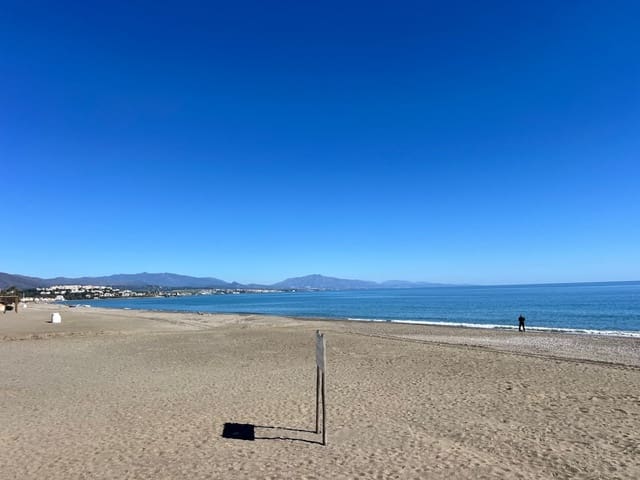 Commercial for sale in Casares with pool - € 1,295,550 (Ref: 9634027)