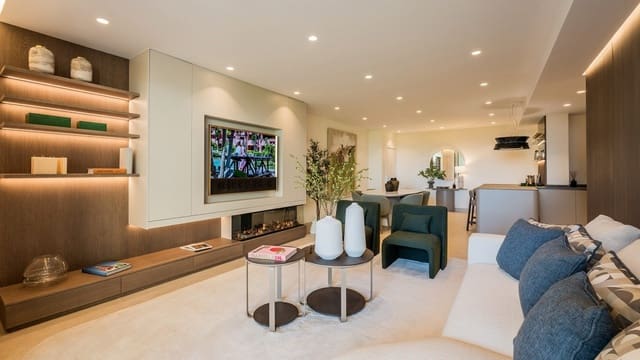 3 Zimmer Apartment zu verkaufen in Estepona mit Pool Garage - 1.995.000 € (Ref: 9647841)