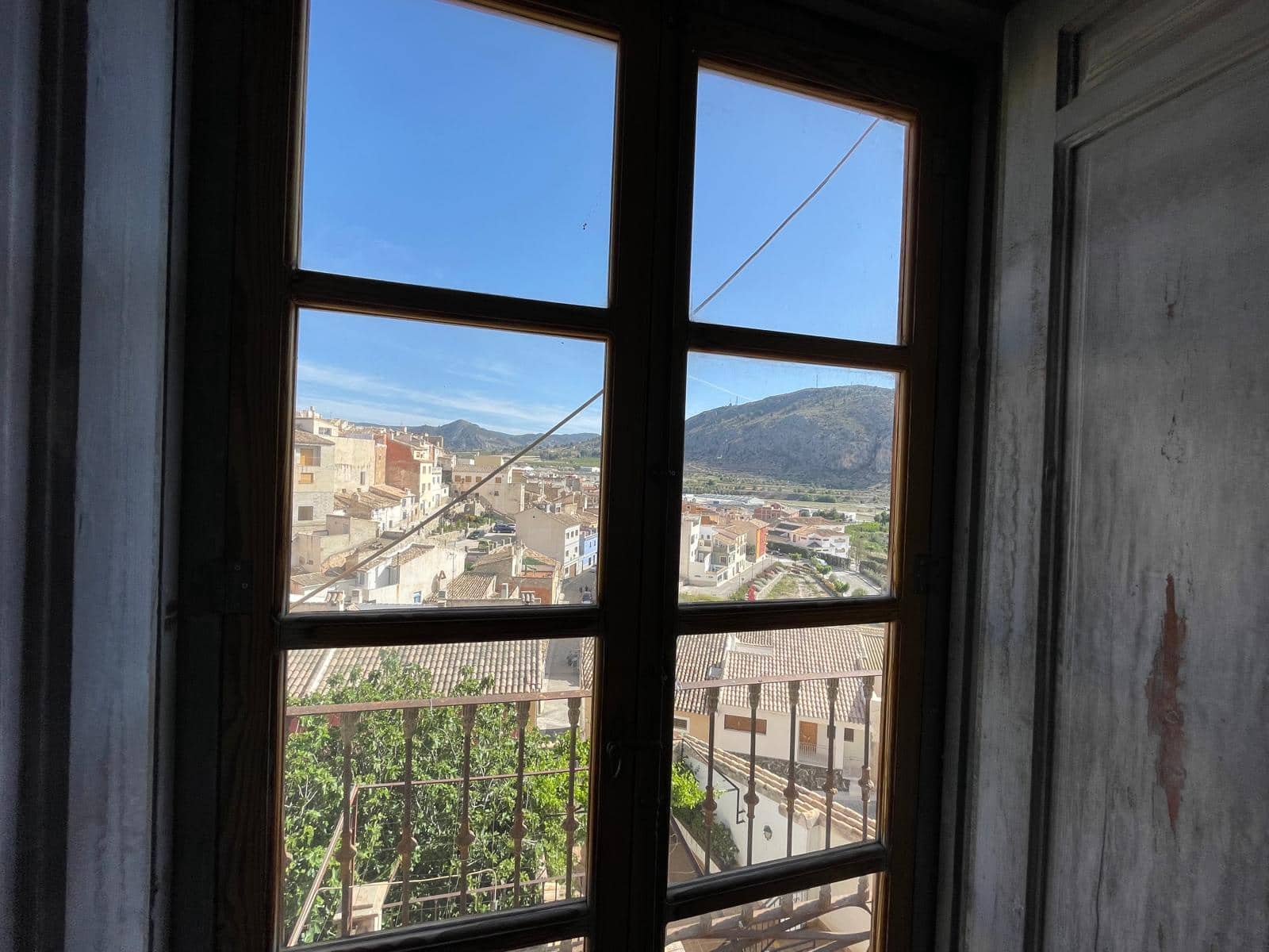 Casa de 10 habitaciones en Cehegín en venta con garaje - 135.000 € (Ref: 9047267)