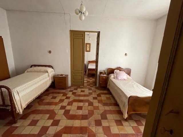 Casa de 10 habitaciones en Cehegín en venta con garaje - 135.000 € (Ref: 9047267)