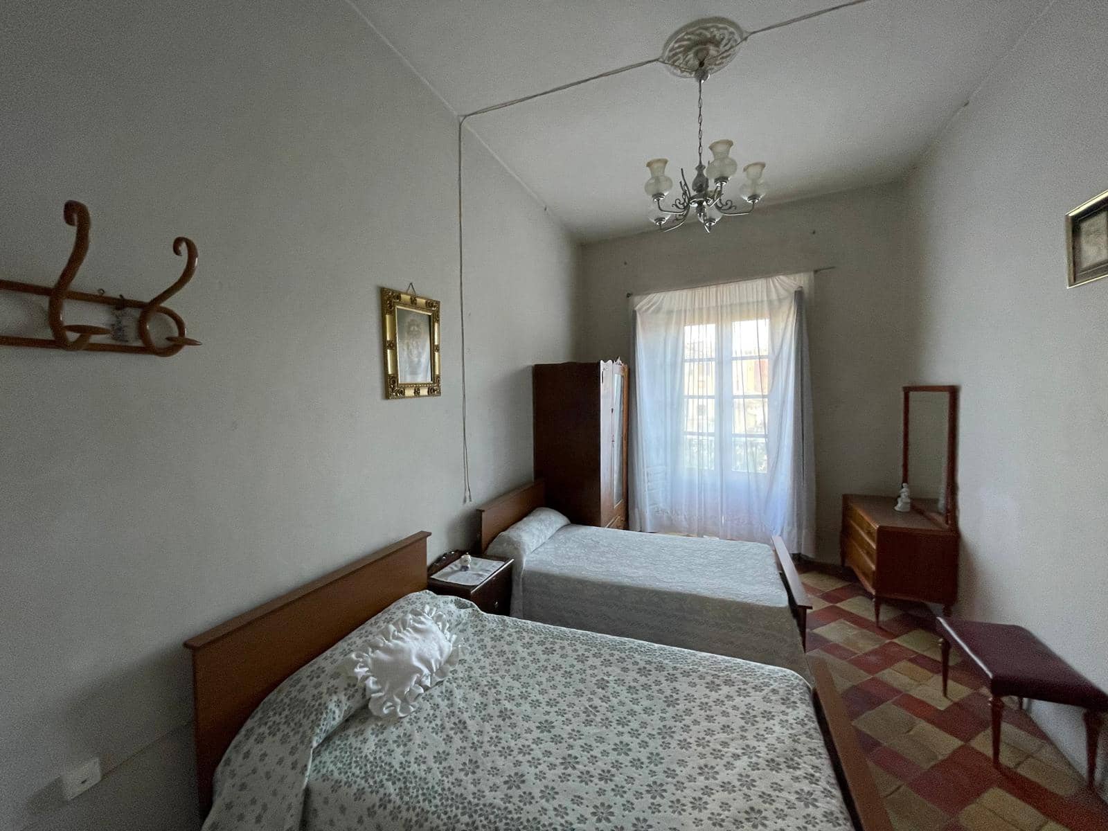 Casa de 10 habitaciones en Cehegín en venta con garaje - 135.000 € (Ref: 9047267)