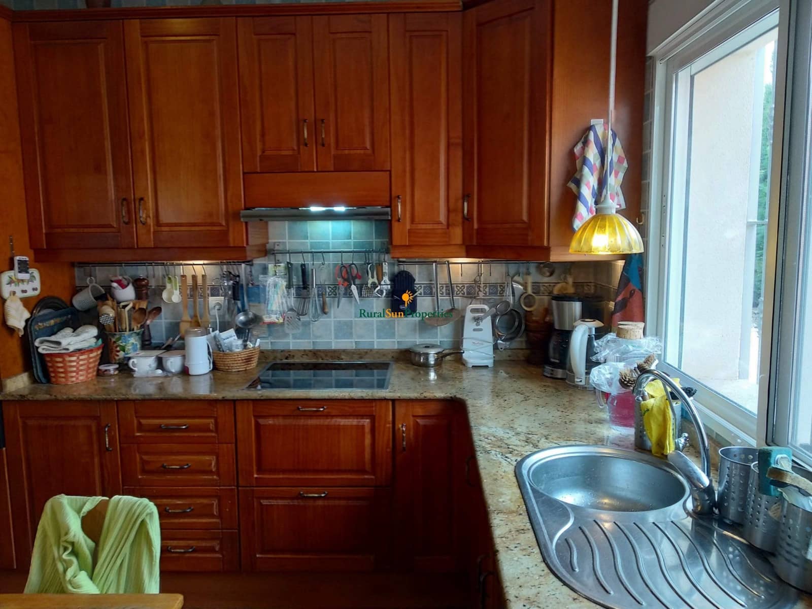 3 sypialnia Finka/Dom wiejski na sprzedaż w Cehegin z basenem garażem - 240 000 € (Ref: 9106731)