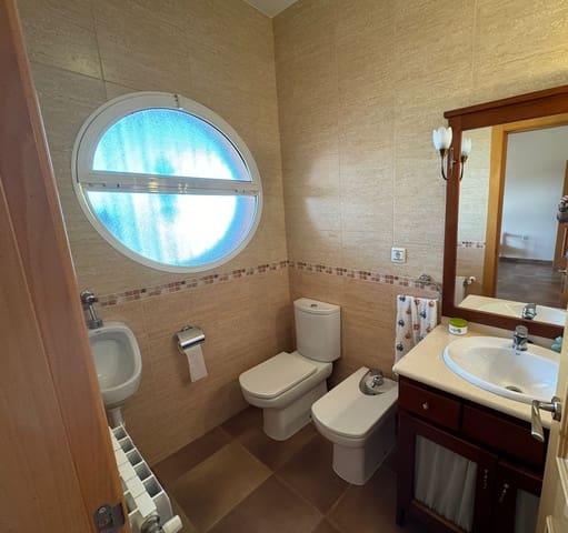 4 sypialnia Finka/Dom wiejski na sprzedaż w Cehegín z basenem garażem - 240 000 € (Ref: 9148699)