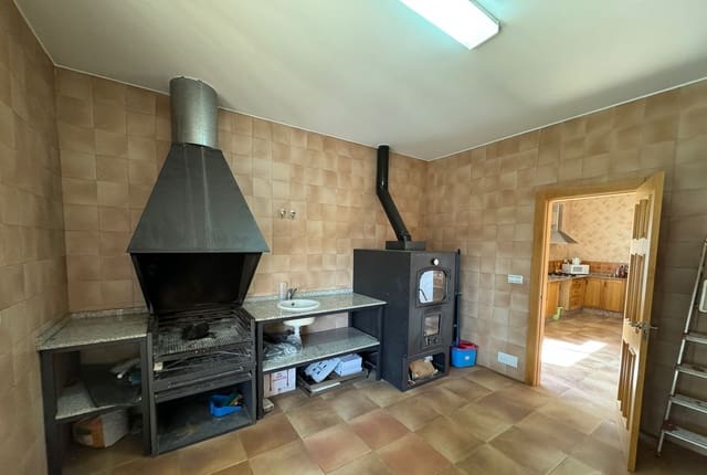 4 sypialnia Finka/Dom wiejski na sprzedaż w Cehegín z basenem garażem - 240 000 € (Ref: 9148699)