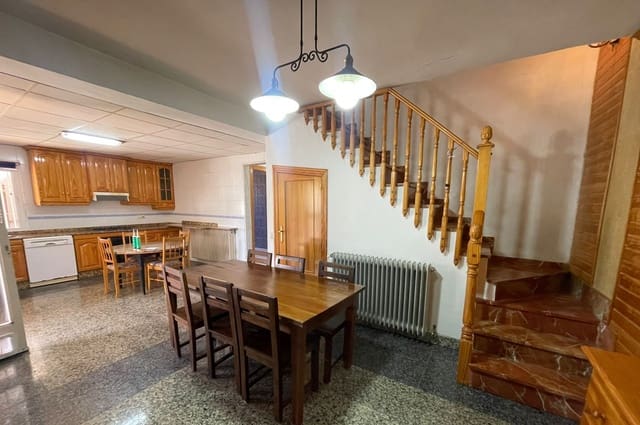 5 soveværelse Villa til leje i Cehegín med swimmingpool garage - € 995 (Ref: 9858905)
