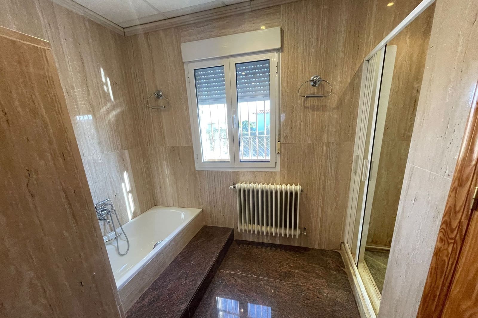 5 soveværelse Villa til leje i Cehegin med swimmingpool garage - € 995 (Ref: 9858905)