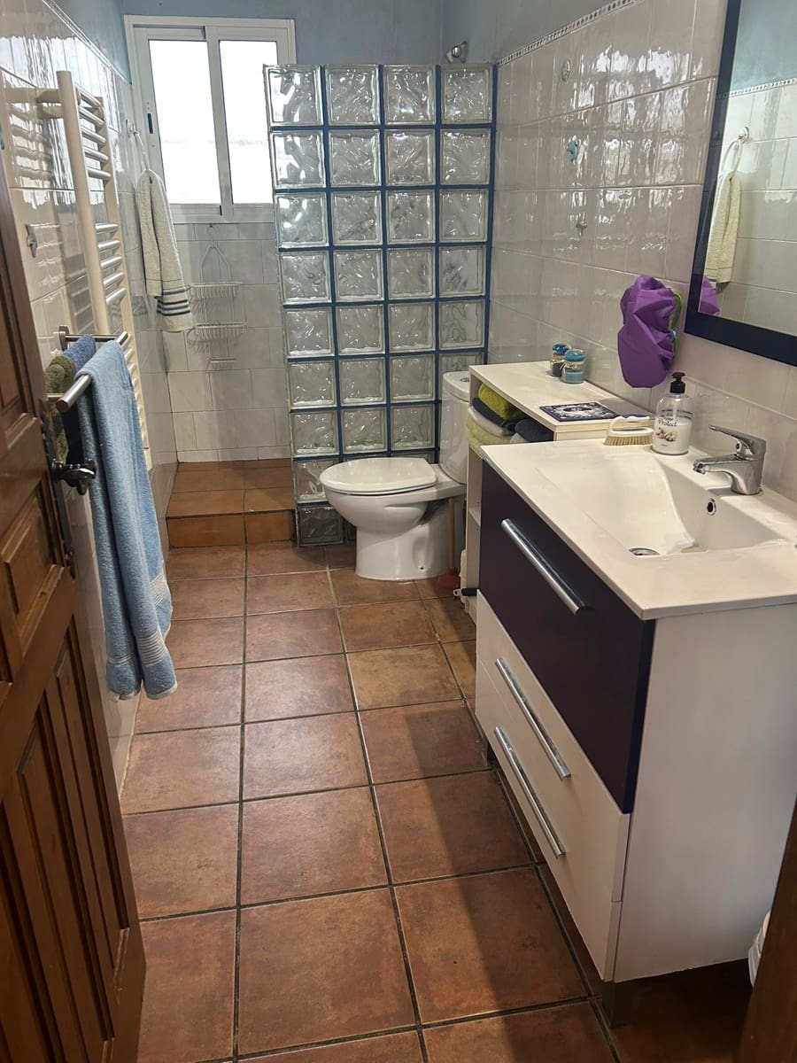 2 bedroom Villa for sale in Cehegin with pool garage - € 170,000 (Ref: 9858906)