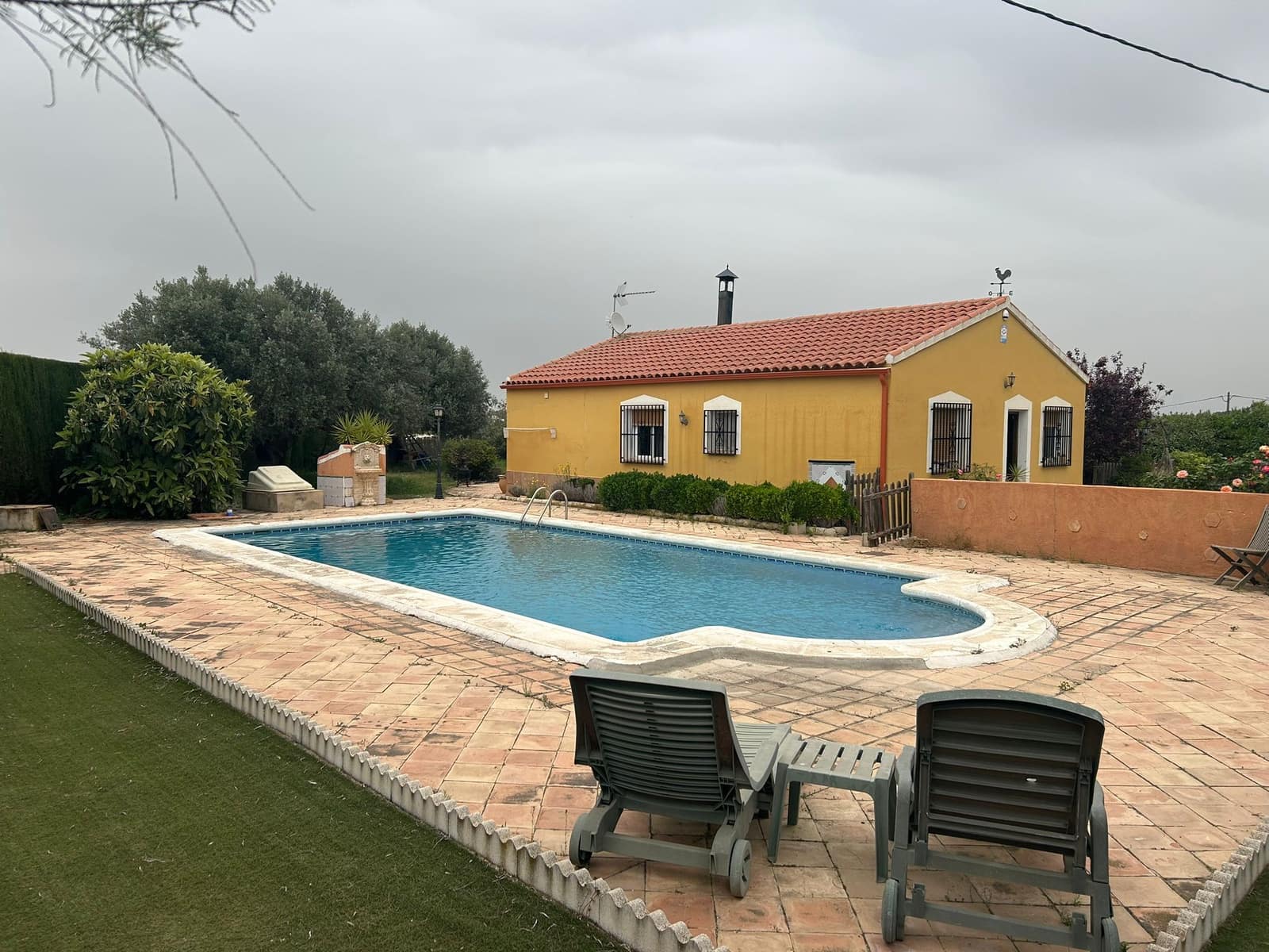 2 bedroom Villa for sale in Cehegin with pool garage - € 170,000 (Ref: 9858906)