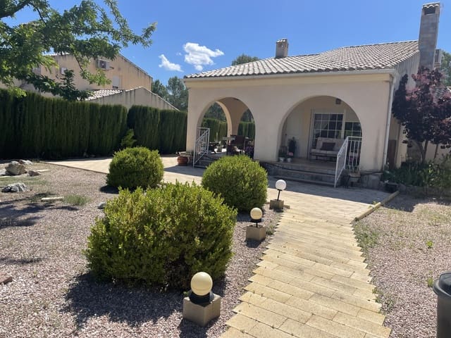 3 camera da letto Villa in vendita in Calasparra con piscina garage - 200.000 € (Rif: 9862073)