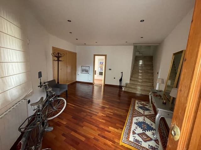 5 soverom Hus til salgs i Cehegín med garasje - € 210 000 (Ref: 9865088)