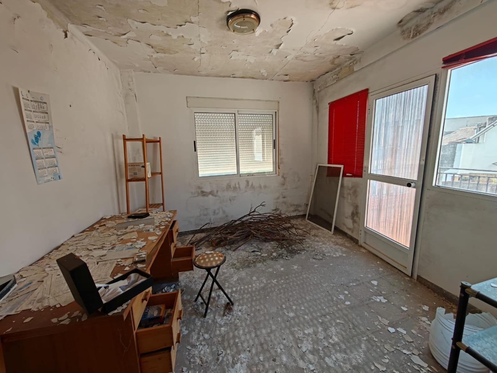 4 bedroom Townhouse for sale in Bunol - € 76,000 (Ref: 10011458)