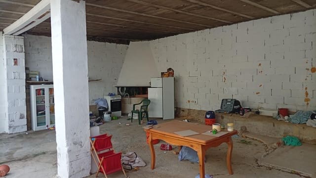 Commerciale da affittare in Chiva con garage - 500 € (Rif: 10044801)