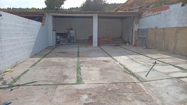 Commerciale da affittare in Chiva con garage - 500 € (Rif: 10044801)