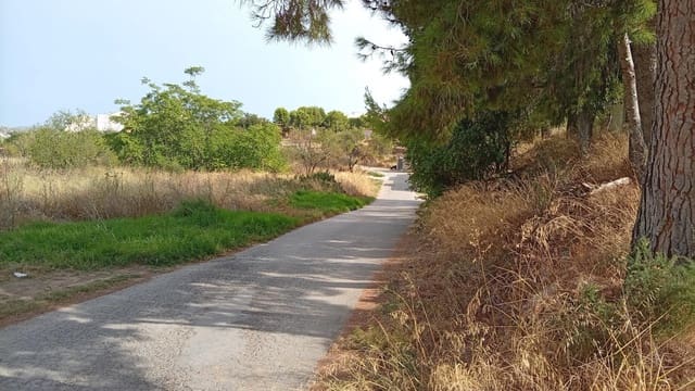 Commerciale da affittare in Chiva con garage - 500 € (Rif: 10044801)