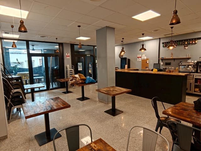 1 chambre Local Commercial à vendre à Buñol - 200 000 € (Ref: 10094616)