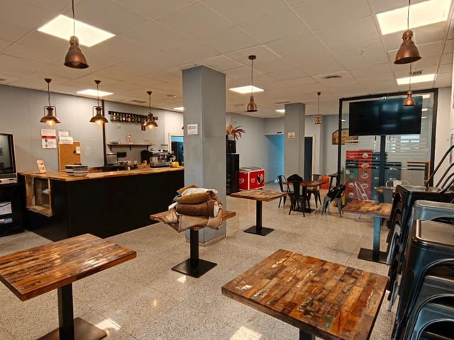 1 chambre Local Commercial à vendre à Buñol - 200 000 € (Ref: 10094616)