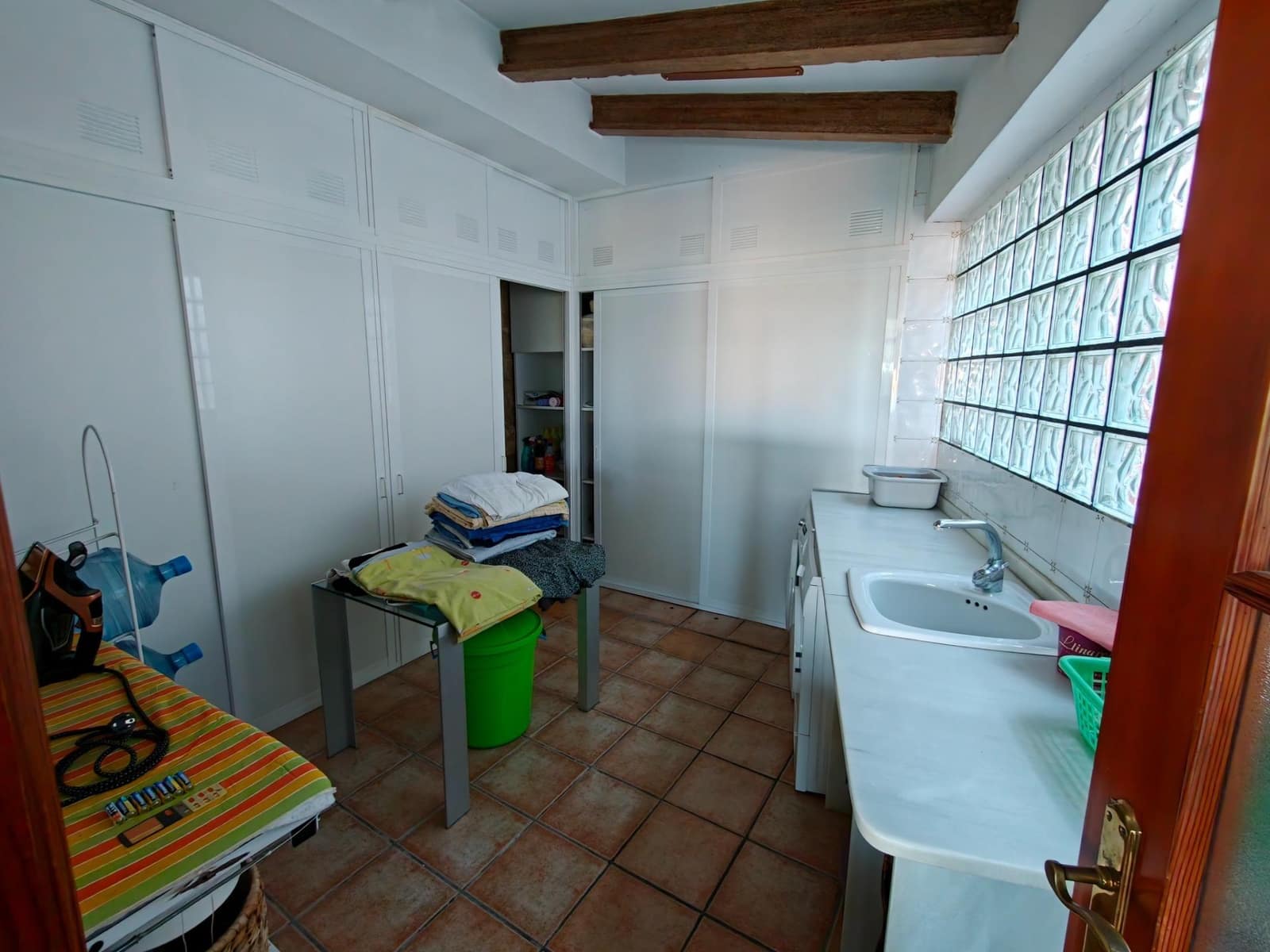 6 Zimmer Villa zu verkaufen in Chiva mit Pool Garage - 775.000 € (Ref: 10109673)